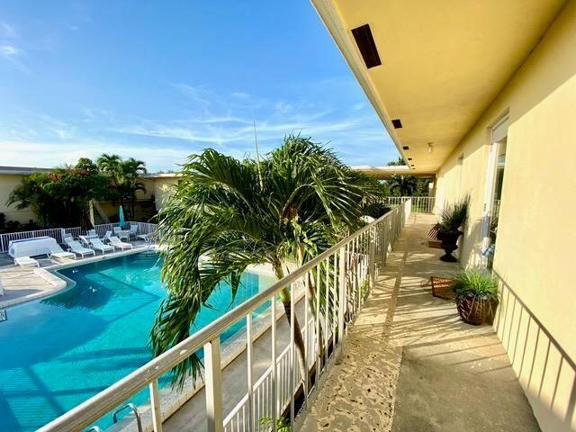 Building Photo - 731 Hummingbird Way Unit 7