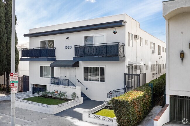 Photo - 1023 N Laurel Ave