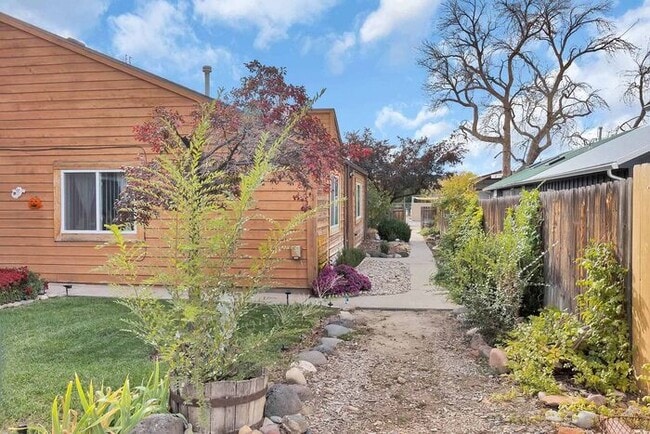 Photo - 2 bedroom in Prime Palisade Location House