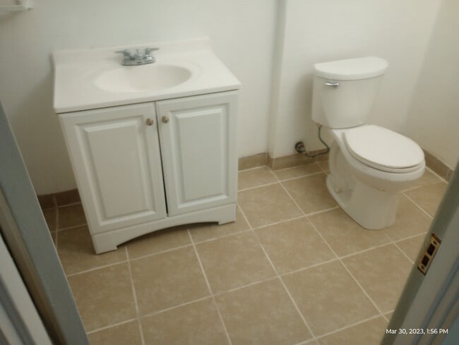 Photo - 1213 N San Joaquin St Unit 1213