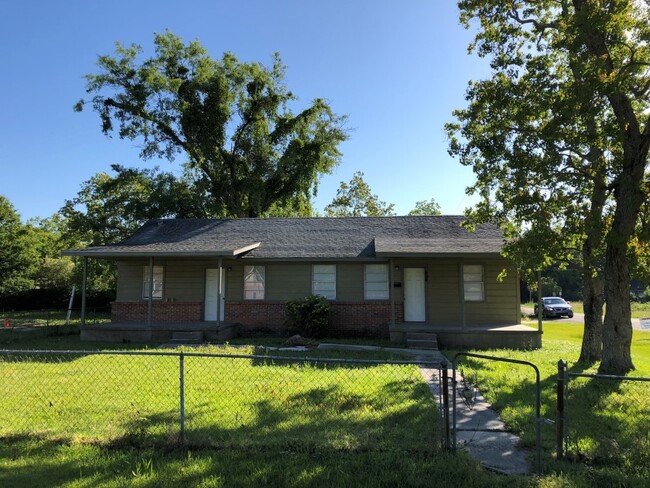 Gulfport 3 Bedroom - Gulfport 3 Bedroom House