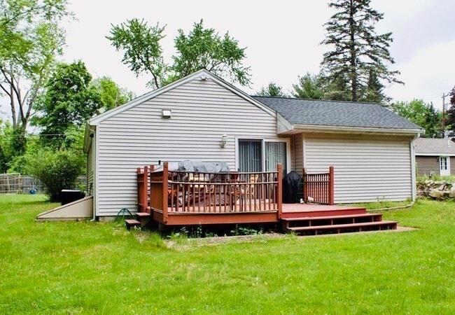 Photo - 203 Boston Post Rd