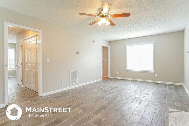 Photo - 1100 Curtiss Dr