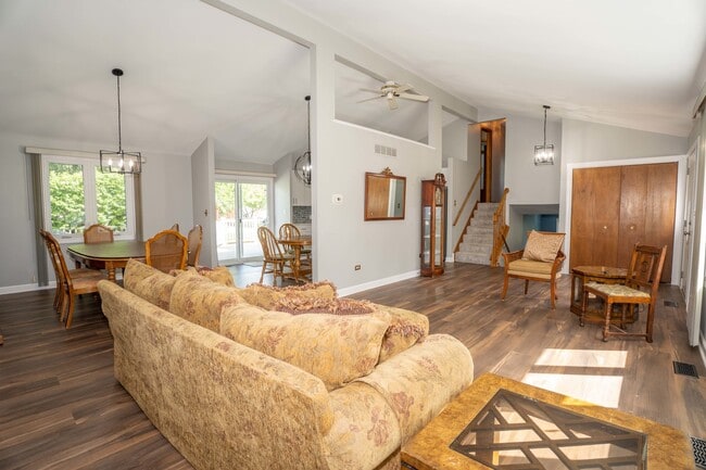 Photo - 16409 Winding Creek Rd
