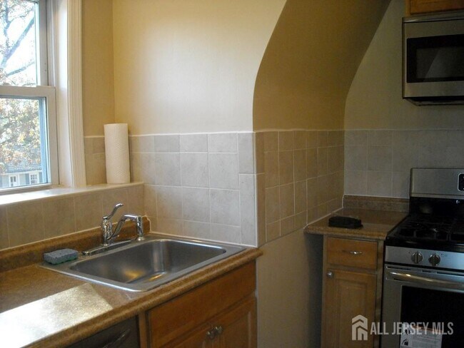 Photo - 301 Penfield Pl