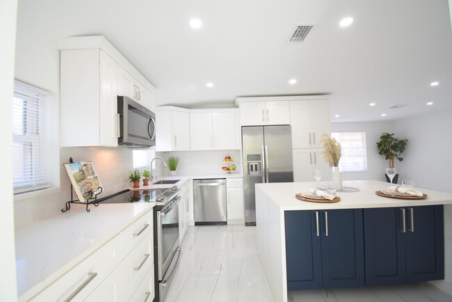 Photo - 3541 NW 37th Ave