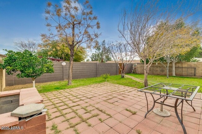 Photo - 93 S 95th St