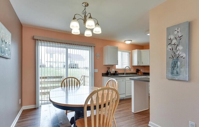 Photo - 7960 N 145th St