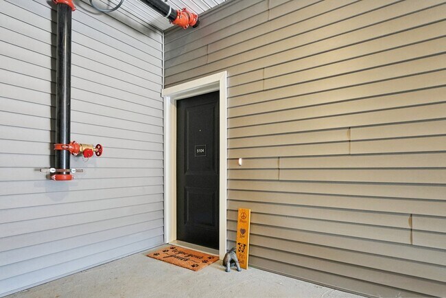 Photo - 5104 Mary Ashby Wy