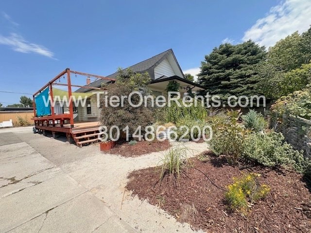 Photo - This property offers a NO DEPOSIT option available for qualified renters!