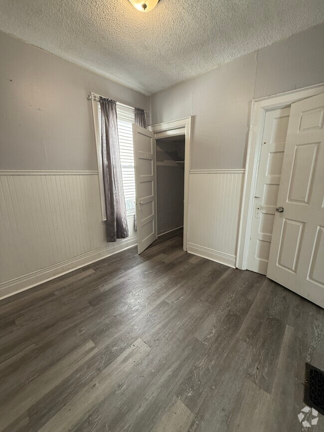 Building Photo - 115 Lockwood Ave Unit Lower Rental