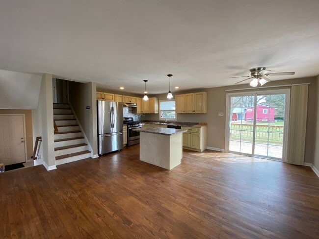 Photo - 112 Meadow River Dr