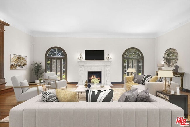 Photo - 1004 N Beverly Dr