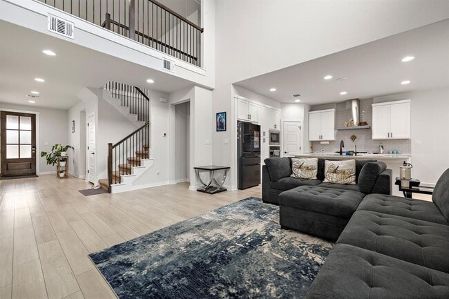 Photo - 2204 Lead Plum Path