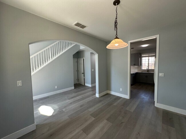 Photo - 1435 Lever Blvd