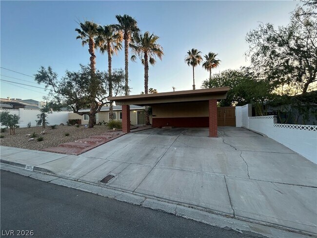 Photo - 3875 Hoopa Ln
