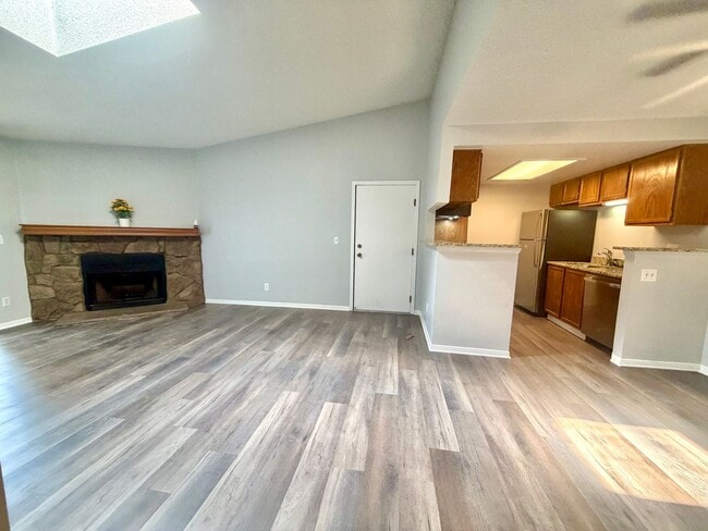 Photo - 908 S Walden Way