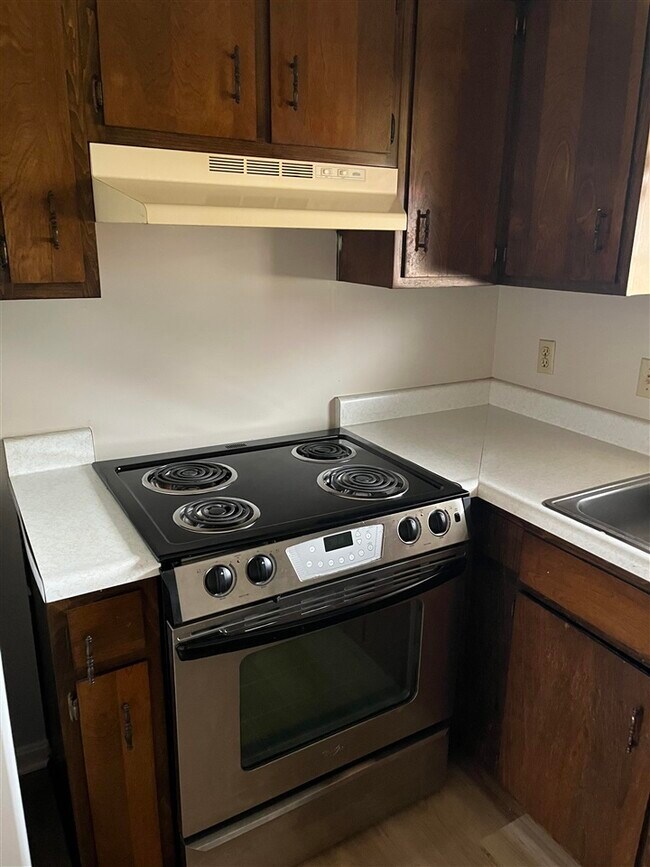 Photo - 1420 Hill St Unit 5