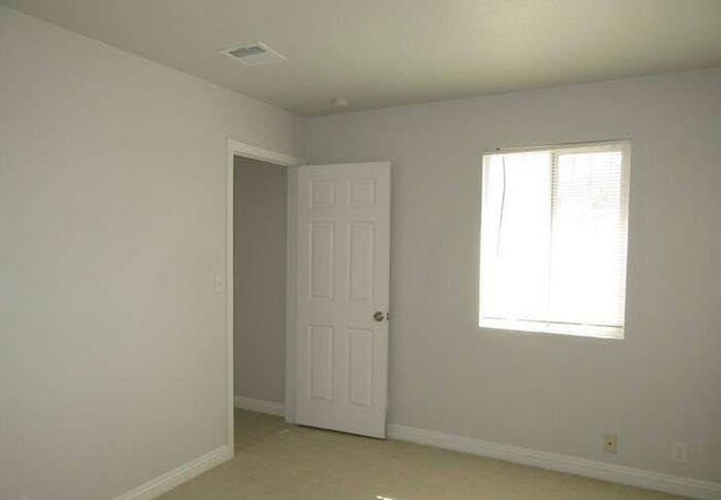 Photo - 5930 Cassedy Ln Unit A