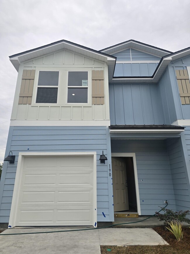 Photo - 190 Turpentine Dr