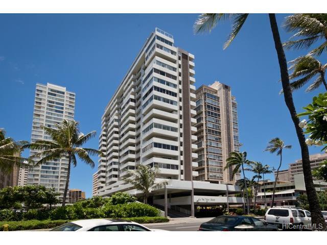 Building Photo - Ala Wai Townhouse