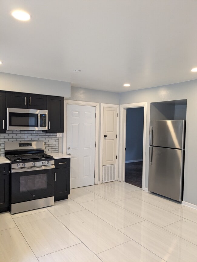 Photo - 7501 S Eggleston Ave Unidad 1