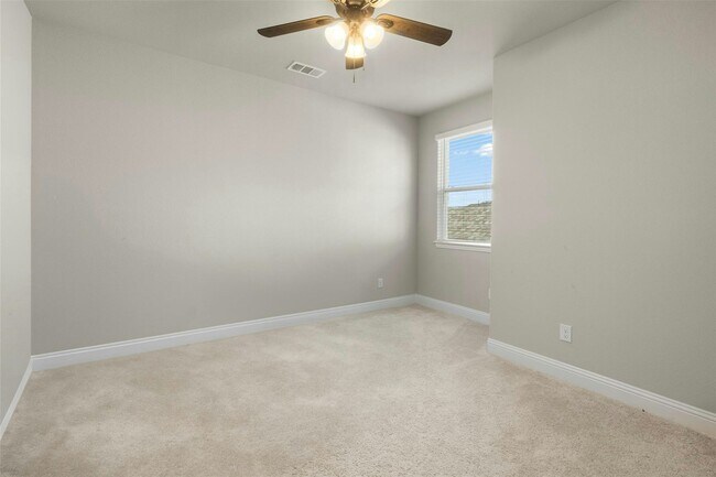 Photo - 2807 Woodland Ct