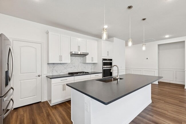 Photo - 2412 Rooster Ln