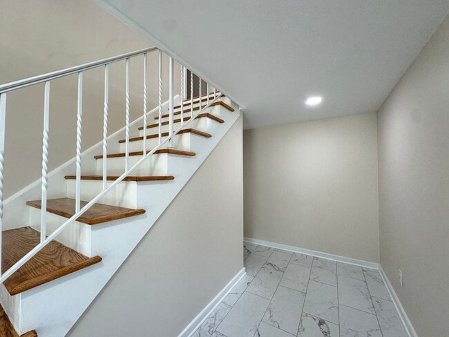 Photo - 1900 E 28th Ave