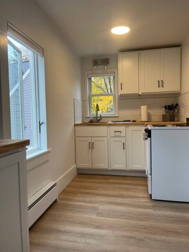Unit 3 Newly renovated kitchen