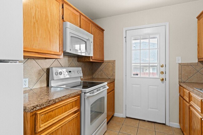 Photo - 907 Yi Dr Unidad B