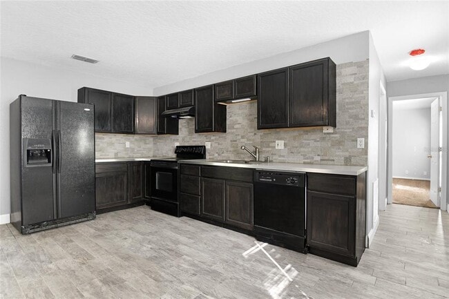 Photo - 704 Grape Ave