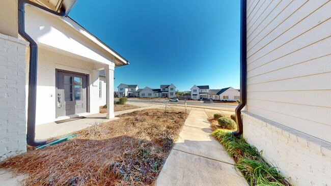 Photo - Spacious and Well Maintained 3 Bedroom Townhome in Woodward Oaks