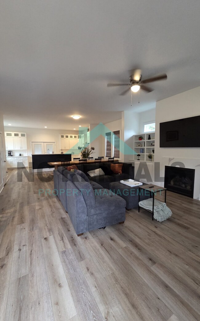 Photo - 1501 E Jones St