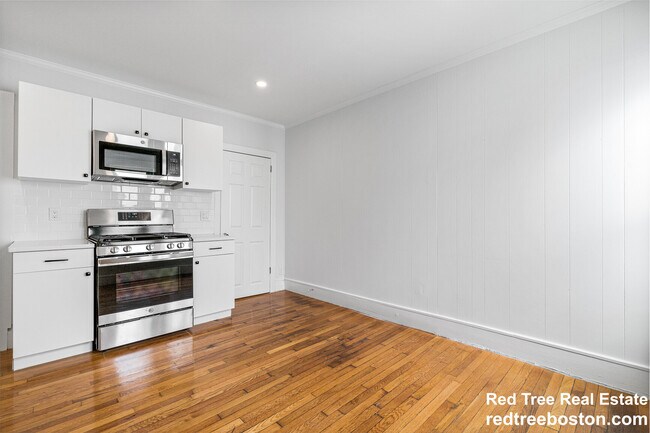 Photo - 301 Hancock St Unit 1