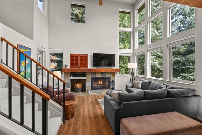 217 Bird Dr
