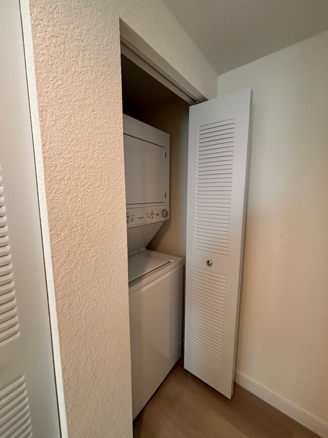 Photo - 2389 NE 172nd St Unidad S1