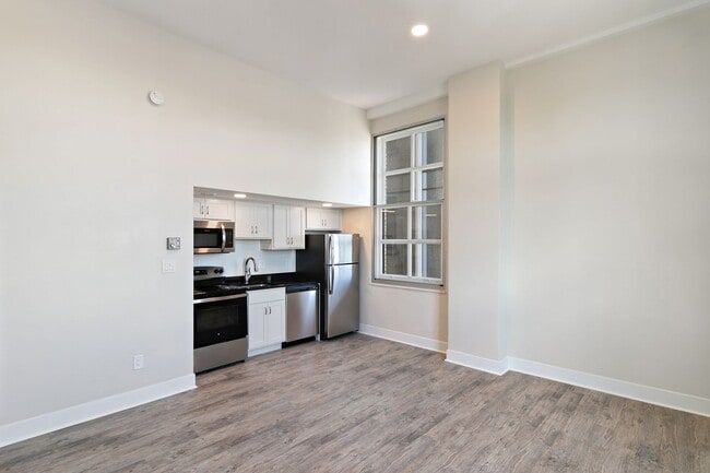 Fyfe Apartments