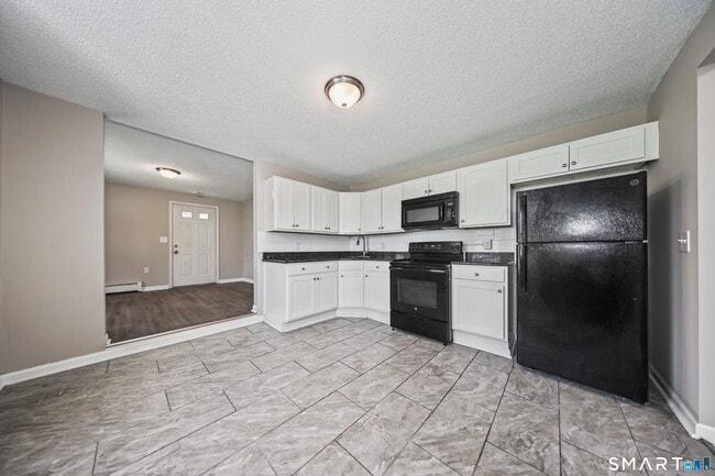 Photo - 19 Hawkins St Unit 1
