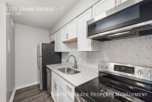 ? Freshly Renovated 2-Bedroom in Midtown—R... - ? Freshly Renovated 2-Bedroom in Midtown—R... Apartamento Unidad 7