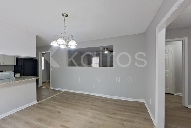 Photo - 142 Minehead Rd