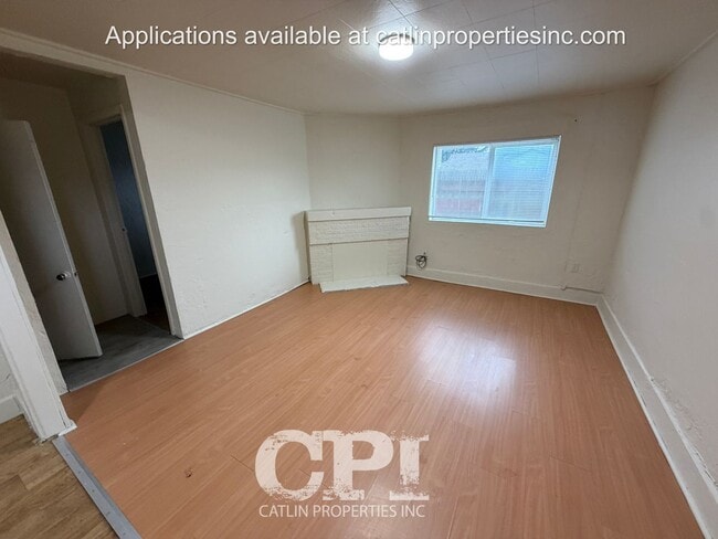 Photo - 323.5 15th Ave