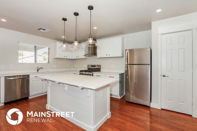 Photo - 1658 E Anastasia St