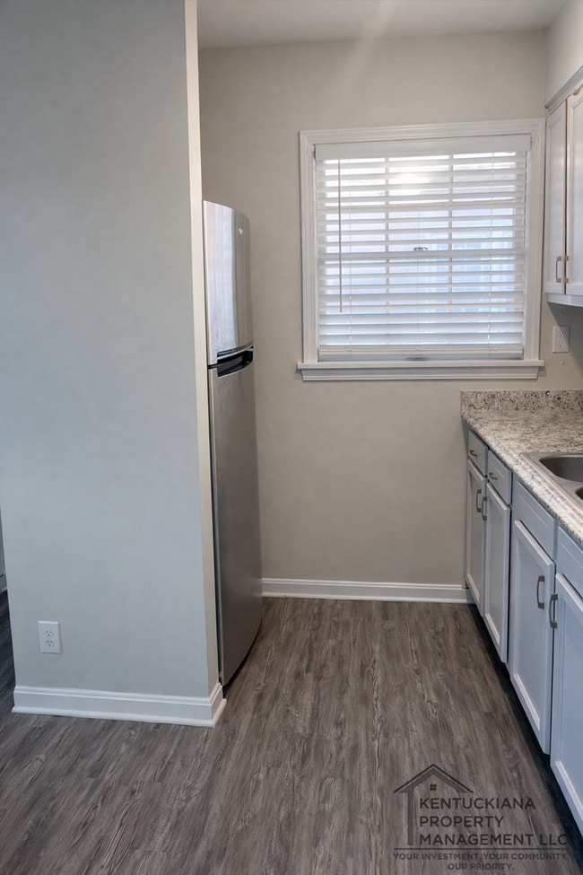 Photo - Welcome home to the heart of Louisville!-COMING SOON Unidad 2100-5