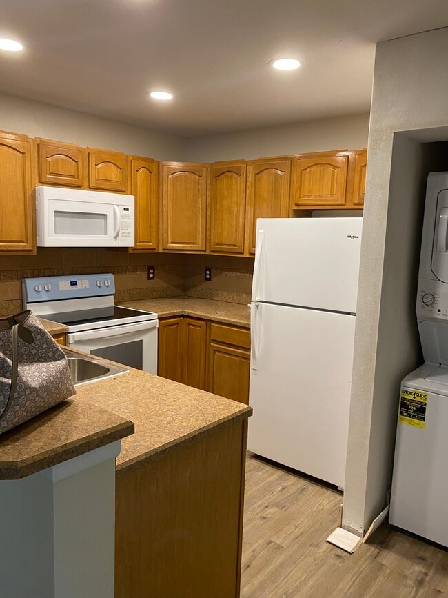 Photo - 1431 Sheafe Ave NE