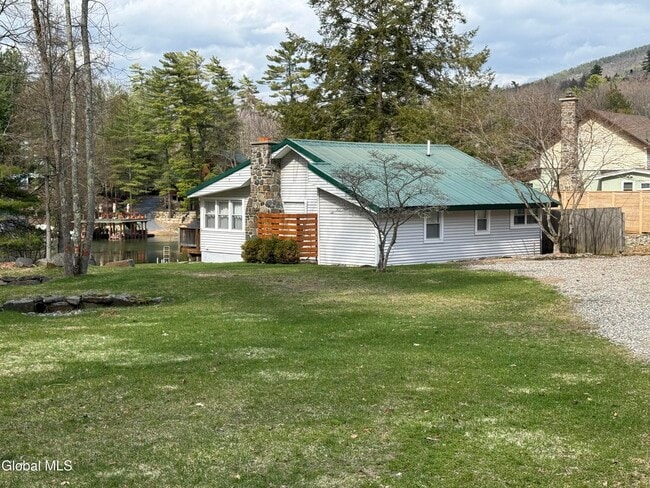 Building Photo - 3320 Travis Point Way