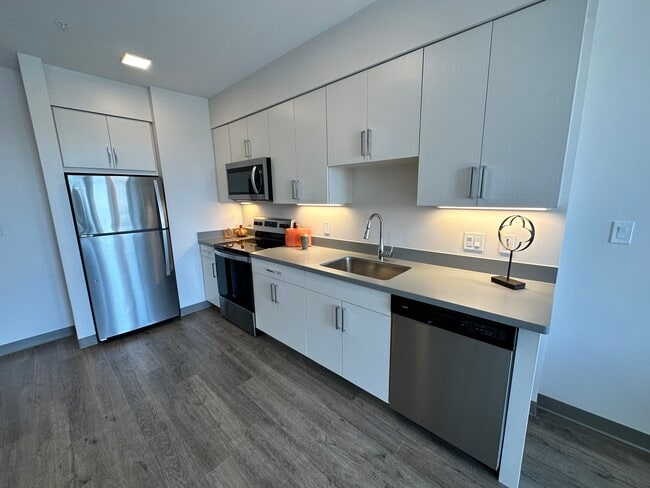 Kitchen in the one bedroom apartment - Red Oak at 409 Elm Street