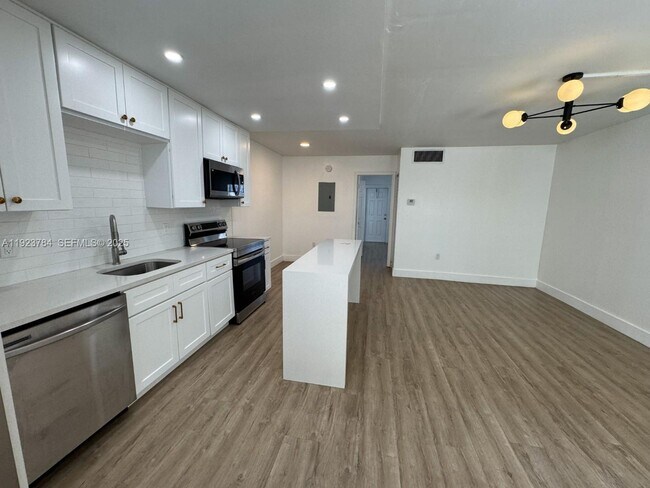 Photo - 1720 Cleveland St Unit 110w