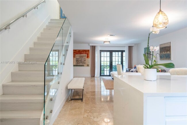 Photo - 576 Westree Ln