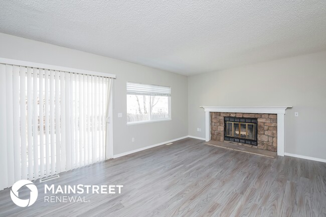 Photo - 10146 Fillmore St